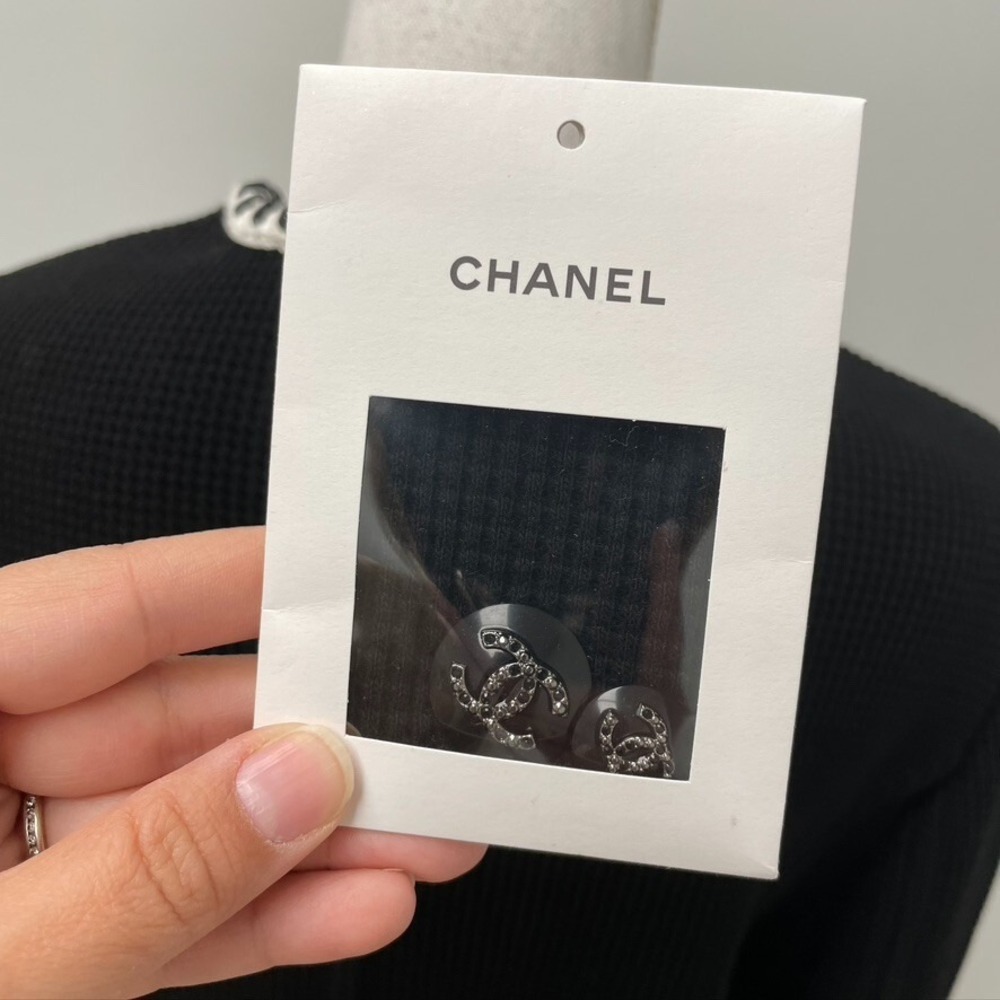 Chanel Waffle Knit Jacket Womens 40 8 Black Button Old Money Luxury Designer - Picture 8 of 16